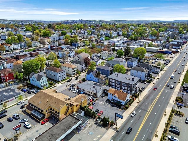 64 Dewey St, Worcester, MA 01610