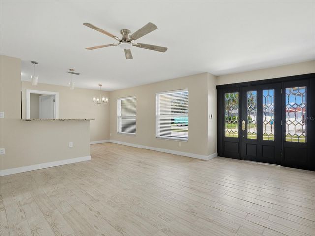 6150 31ST AVENUE N, St Petersburg, FL 33710