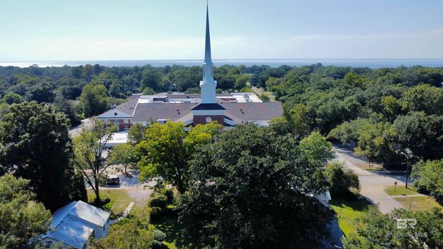 406 White Avenue, Fairhope, AL 36532