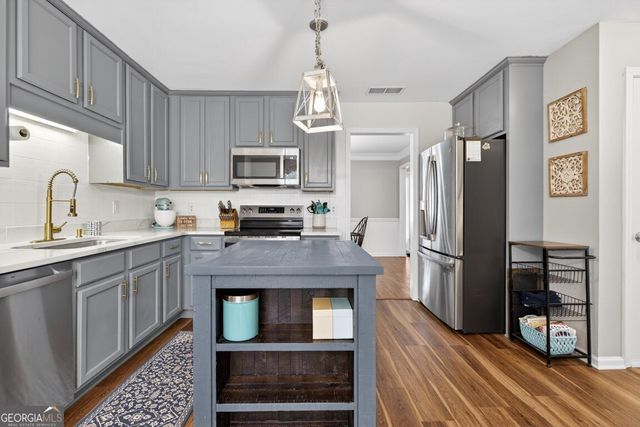 3512 Windy Oaks Way, Loganville, GA 30052