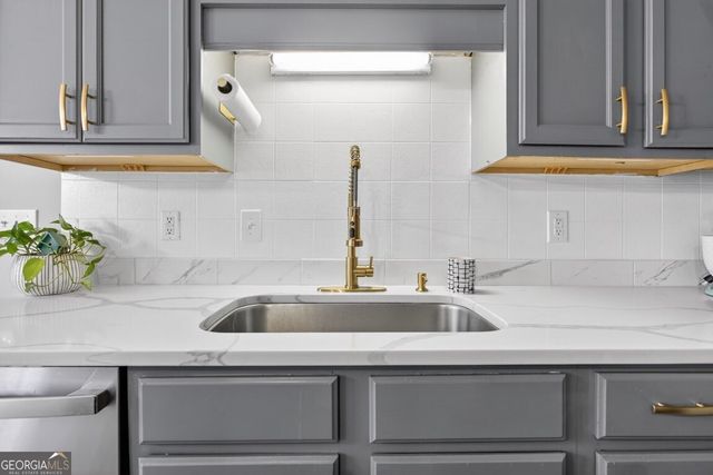 3512 Windy Oaks Way, Loganville, GA 30052