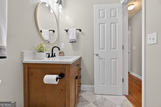 3512 Windy Oaks Way, Loganville, GA 30052