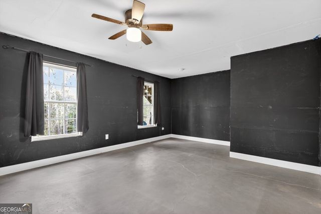 3512 Windy Oaks Way, Loganville, GA 30052