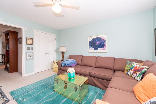 10107 Colonel Hancock Dr, Louisville, KY 40291