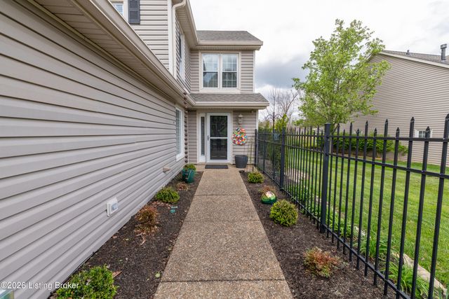 10107 Colonel Hancock Dr, Louisville, KY 40291