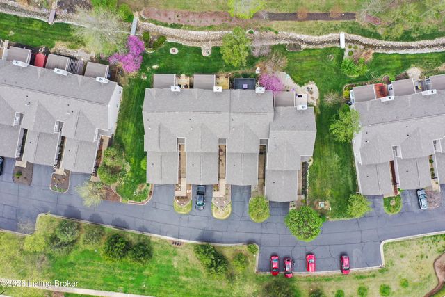 10107 Colonel Hancock Dr, Louisville, KY 40291