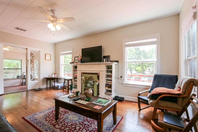 308 E 32nd ST A+B, Austin, TX 78705