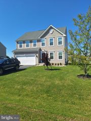 9632 MORNING WALK DR, Hagerstown, MD 21740