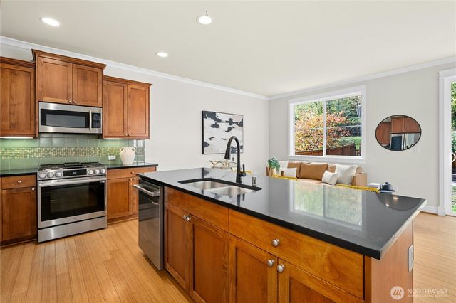 4113 29th Avenue S, Seattle, WA 98108