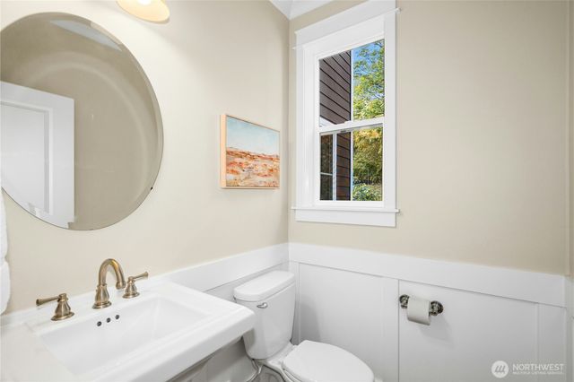4113 29th Avenue S, Seattle, WA 98108