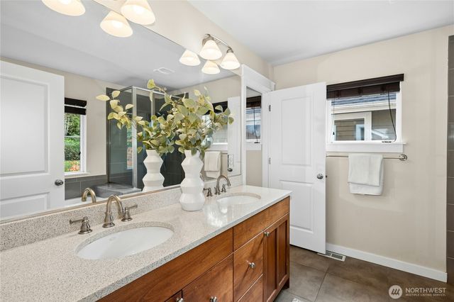 4113 29th Avenue S, Seattle, WA 98108