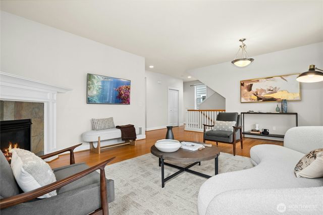 4113 29th Avenue S, Seattle, WA 98108