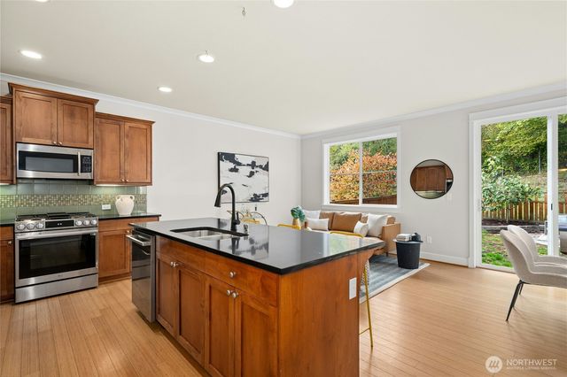 4113 29th Avenue S, Seattle, WA 98108