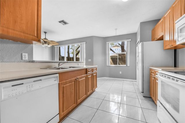 24376 SW 109th Ct 14376, Homestead, FL 33032