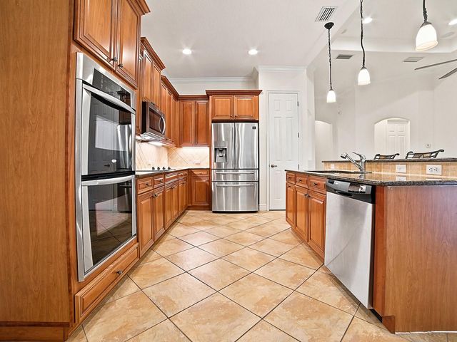 1404 CARING COURT, Maitland, FL 32751