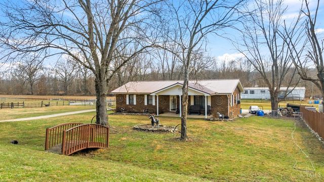 840 Easy St, Manchester Twp, OH 45144