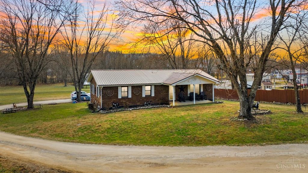 840 Easy St, Manchester Twp, OH 45144