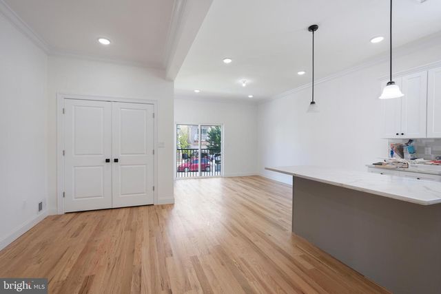 29 S 2ND ST, Elizabeth, NJ 07206