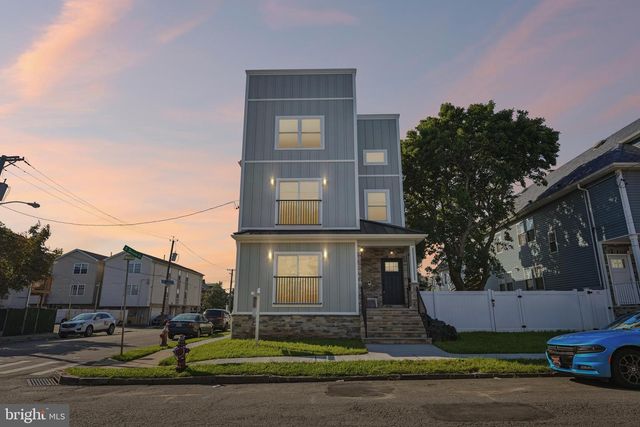 29 S 2ND ST, Elizabeth, NJ 07206