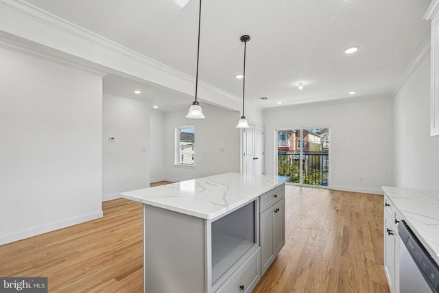 29 S 2ND ST, Elizabeth, NJ 07206