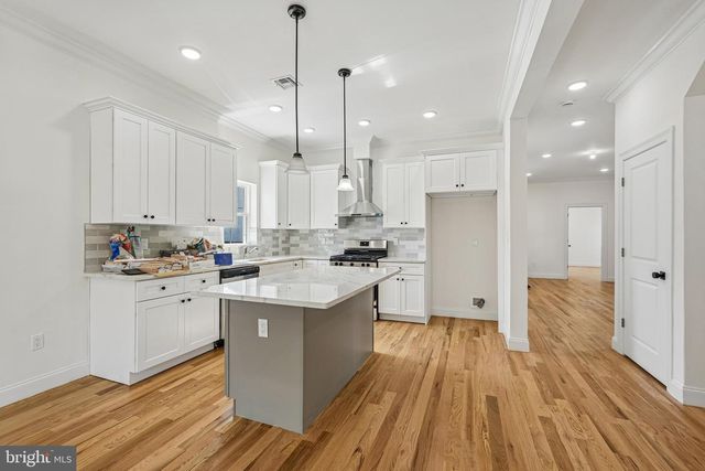 29 S 2ND ST, Elizabeth, NJ 07206