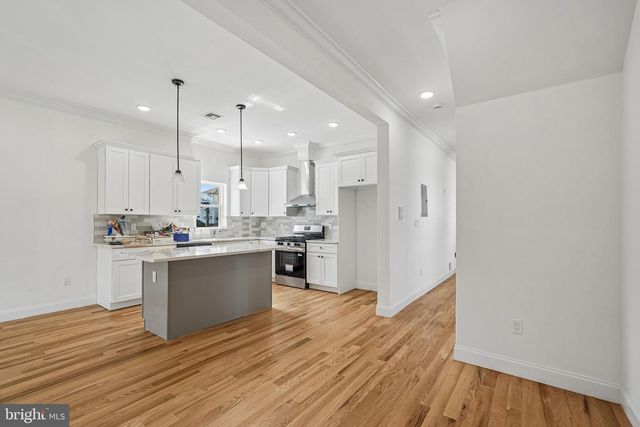 29 S 2ND ST, Elizabeth, NJ 07206