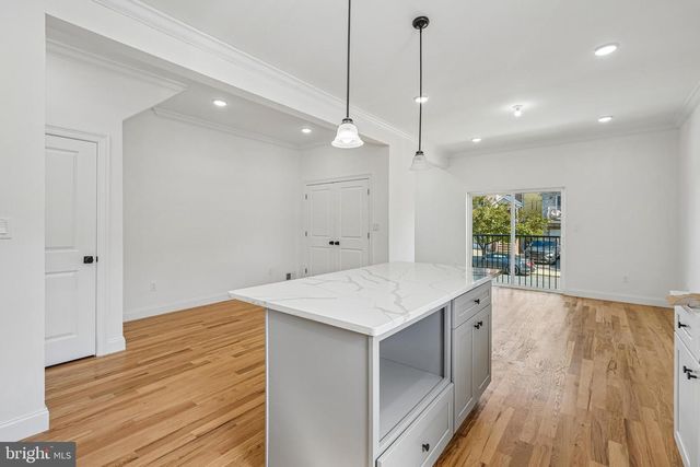 29 S 2ND ST, Elizabeth, NJ 07206