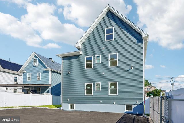 29 S 2ND ST, Elizabeth, NJ 07206