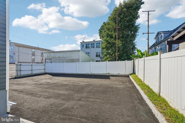 29 S 2ND ST, Elizabeth, NJ 07206