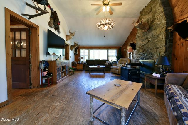 229 Murray Hill Road, Ephratah, NY 13452