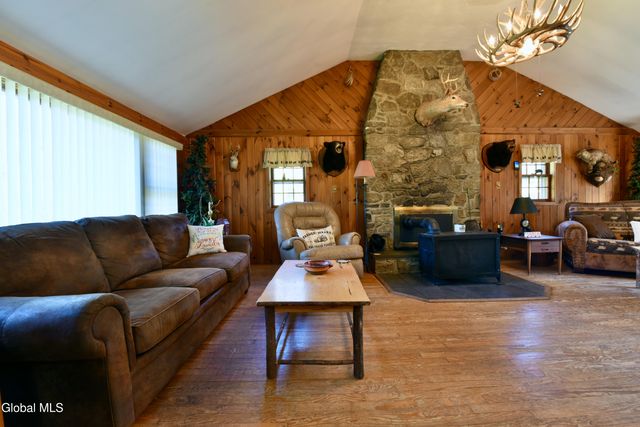 229 Murray Hill Road, Ephratah, NY 13452