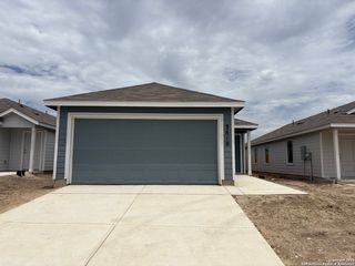 3610 Wentz Hill Dr, Marion, TX 78124