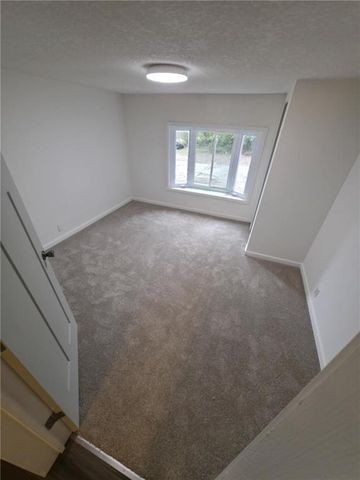 809 Seneca Street, Leavenworth, KS 66048