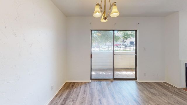 7431 Holly Hill Drive 102, Dallas, TX 75231