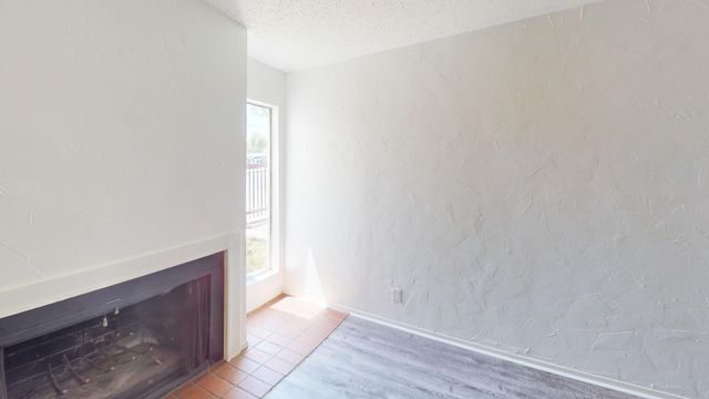 7431 Holly Hill Drive 102, Dallas, TX 75231
