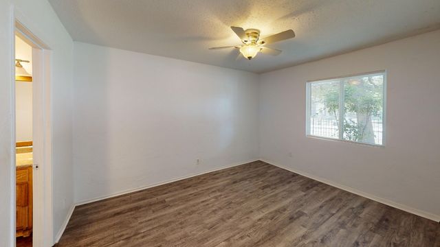 7431 Holly Hill Drive 102, Dallas, TX 75231