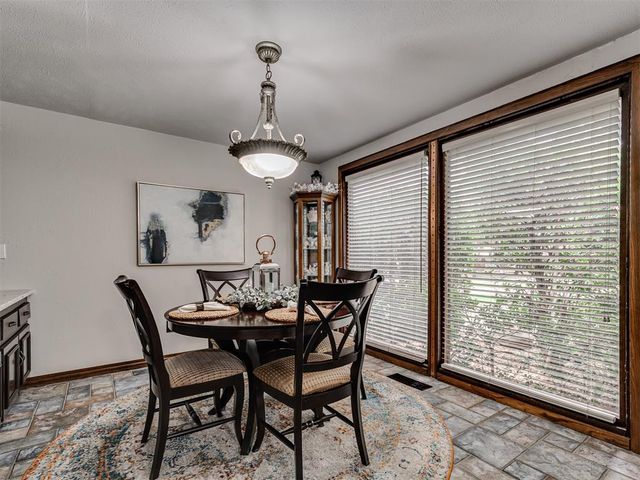 10913 Abbeywood, Oklahoma City, OK 73170