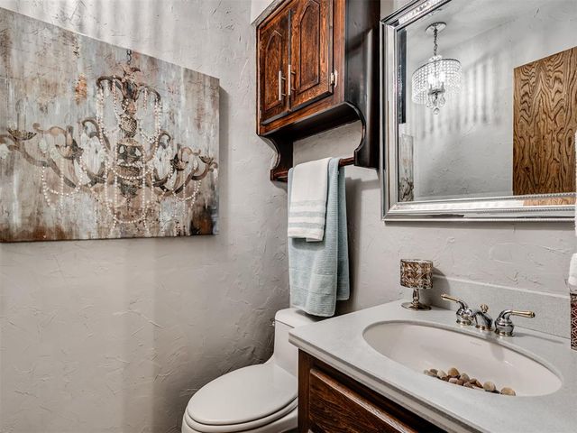 10913 Abbeywood, Oklahoma City, OK 73170