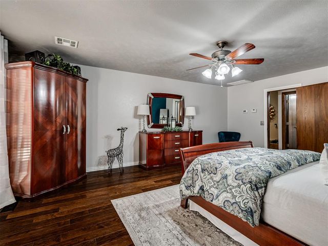 10913 Abbeywood, Oklahoma City, OK 73170