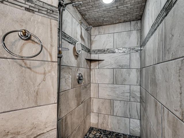 10913 Abbeywood, Oklahoma City, OK 73170