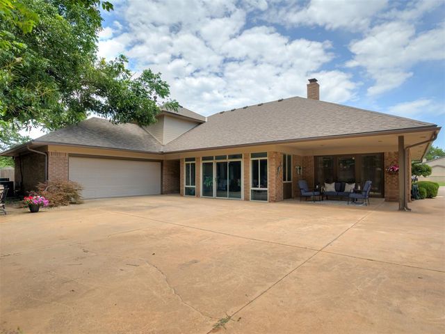 10913 Abbeywood, Oklahoma City, OK 73170