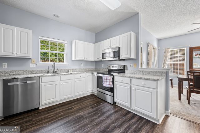 302 Prescott Court, Newnan, GA 30265