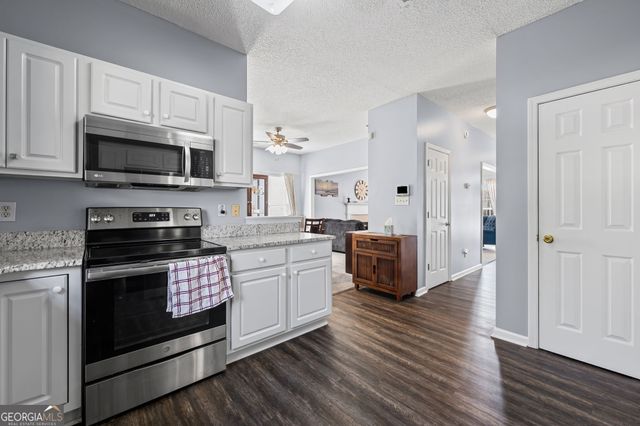 302 Prescott Court, Newnan, GA 30265