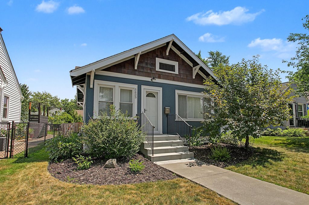 5433 43rd Avenue S, Minneapolis, MN 55417