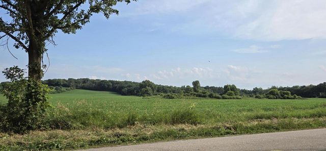 S103W26370 Maple AVENUE, Mukwonago, WI 53149