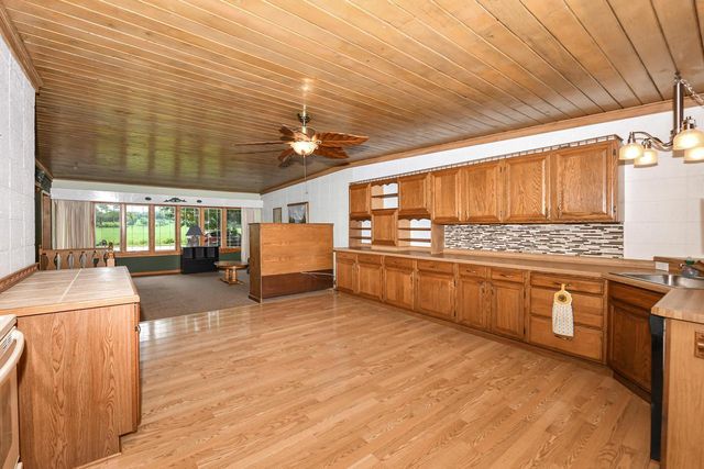 S103W26370 Maple AVENUE, Mukwonago, WI 53149