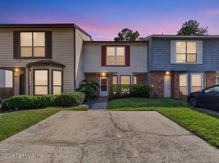 5572 BRYNER Drive, Jacksonville, FL 32244