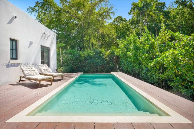 1214 Capri St, Coral Gables, FL 33134