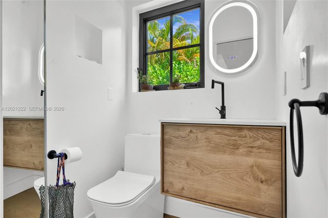 1214 Capri St, Coral Gables, FL 33134