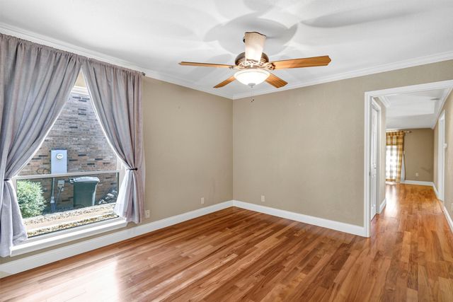 5703 Choctaw Drive, Granbury, TX 76049